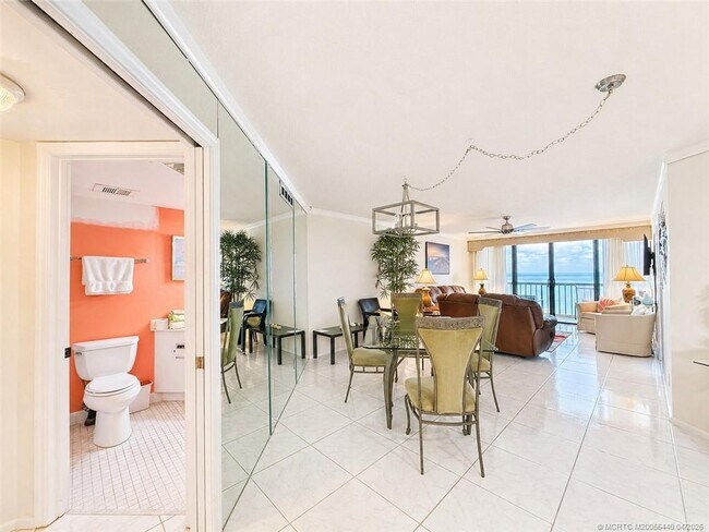 Building Photo - 9500 S Ocean Dr