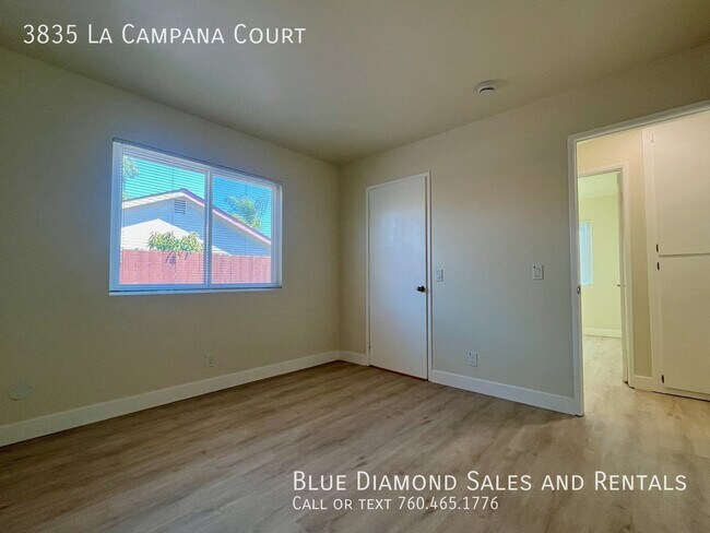 Building Photo - 3835 La Campana Ct