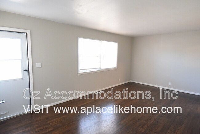 Building Photo - 8107 E 89th Ter