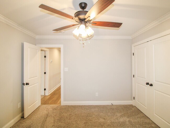 Building Photo - Beautiful two story home at Whispering Pines!