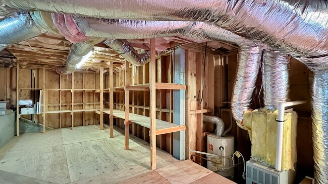 Building Photo - 1118 Keith Ave