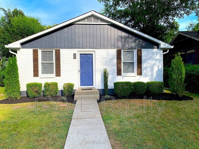 Building Photo - 705 Stockell St