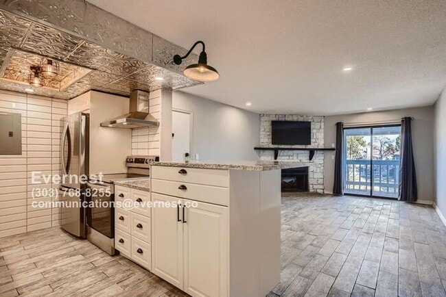 Building Photo - Stylish One-Bedroom Condo in Prime Denver ...