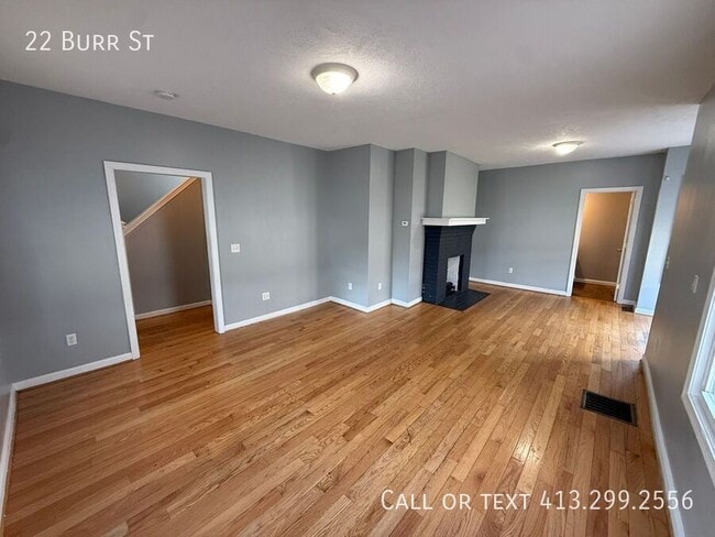 Building Photo - 22 Burr St