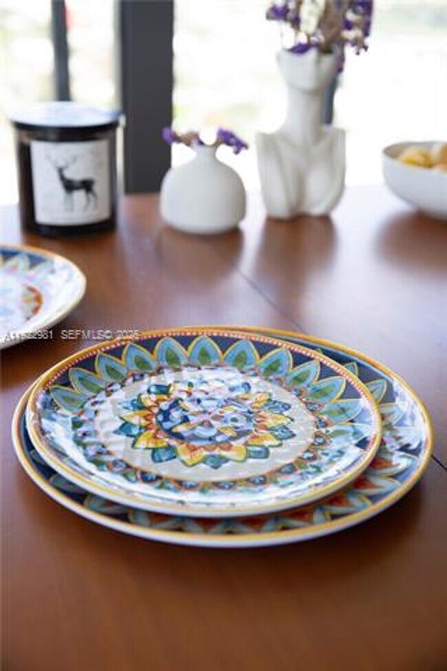 Building Photo - 121 NE 34th St