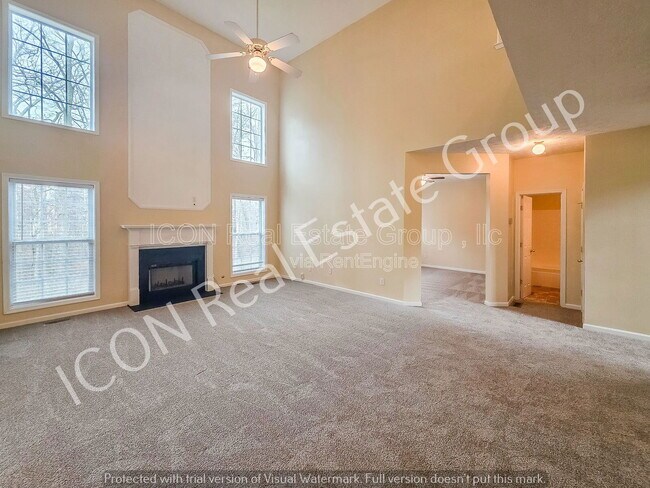 Building Photo - 516 Bruin Ct