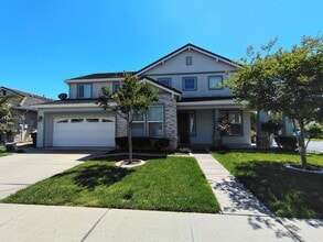 Building Photo - 13606 Brook Way