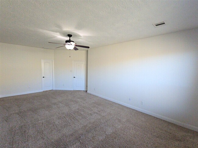 Building Photo - 16014 Peach Bluff Ln