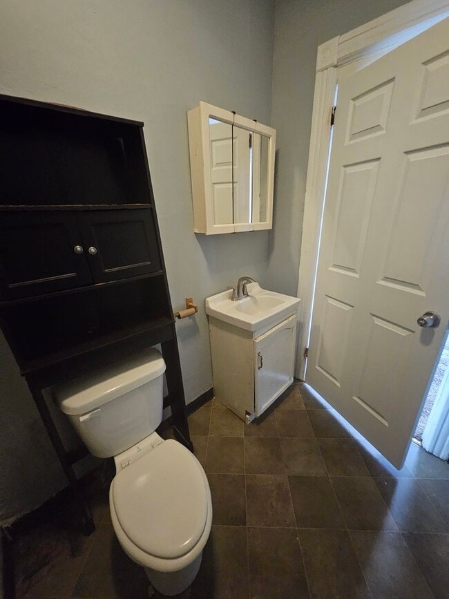 Building Photo - Four bedroom single family home Lower East Side