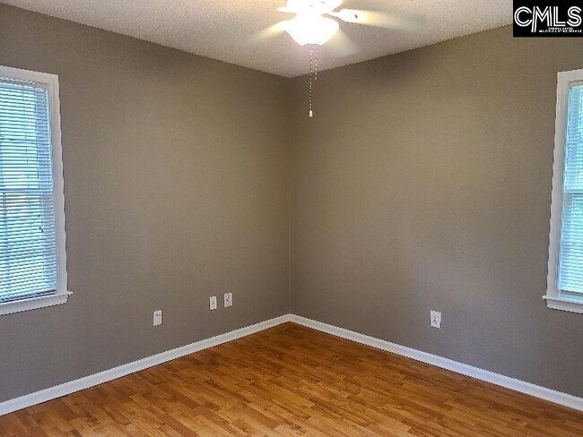 Building Photo - 124 Shawn Bay Rd