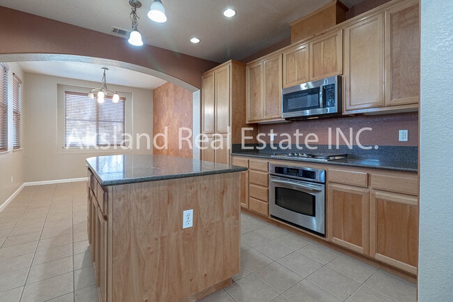 Building Photo - 936 Heartland Dr