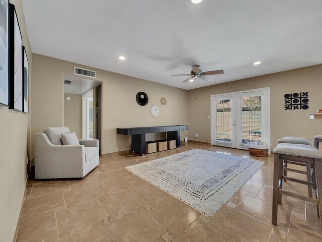 Building Photo - 4408 W Yorkshire Dr