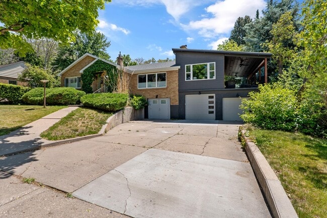 Building Photo - 1543 Binford St