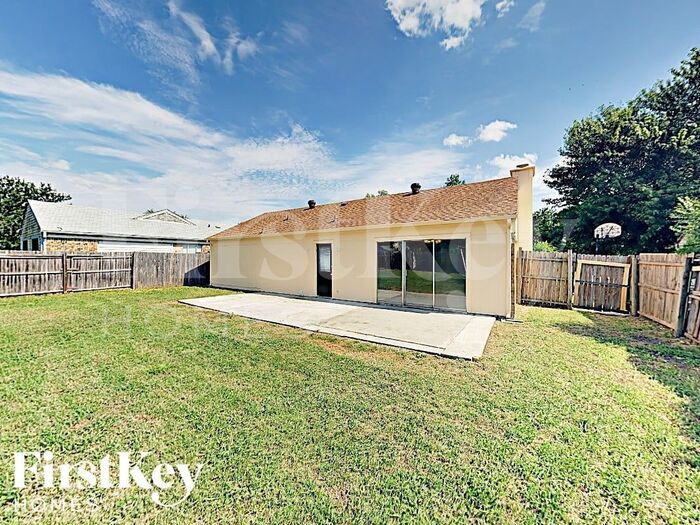Building Photo - 3729 Flintwood Trail