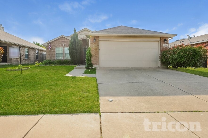 Building Photo - 16824 Pinery Way