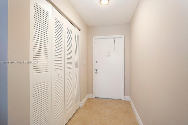 Building Photo - 4902 SW 138th Ave