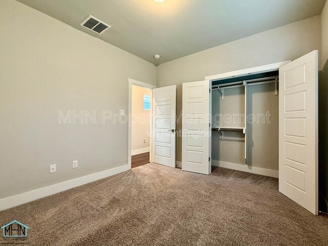 Building Photo - 447 Natalen Ave