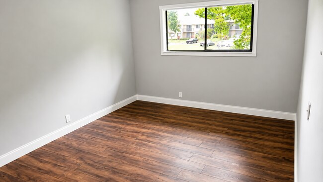 Building Photo - 677 Trace Cir