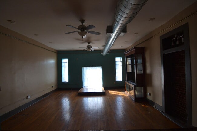 Building Photo - 214 S Campbell Ave