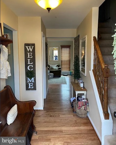 Building Photo - 17570 Macduff Ave