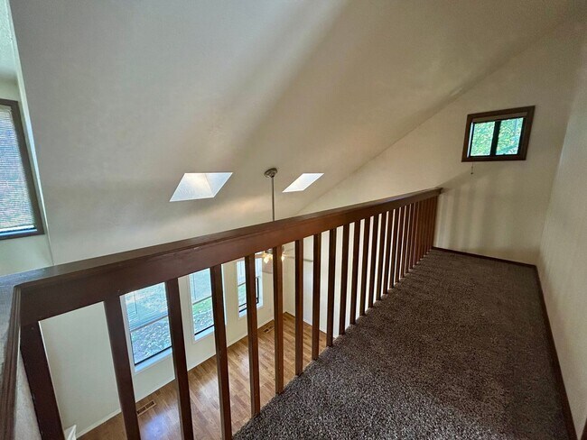 Building Photo - 4271 N Pennfield Pl