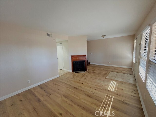 Building Photo - 8167 Vineyard Ave