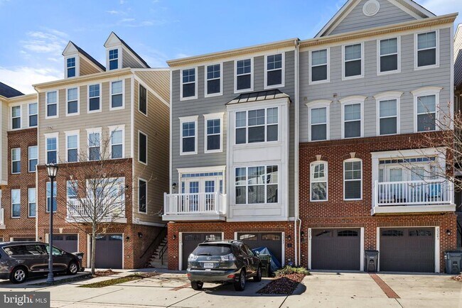Building Photo - 25245 Laureldale Terrace