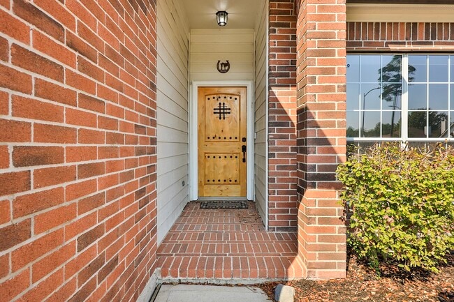 Building Photo - 19423 Arbor Pines Ln