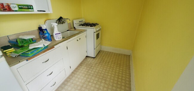 Building Photo - 1310 Grant St