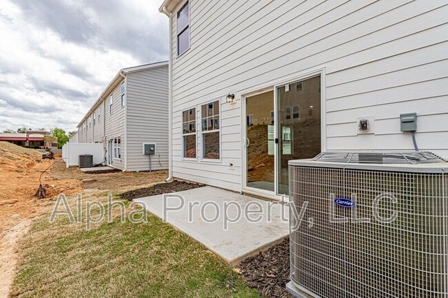 Building Photo - 44 Centimeters Dr