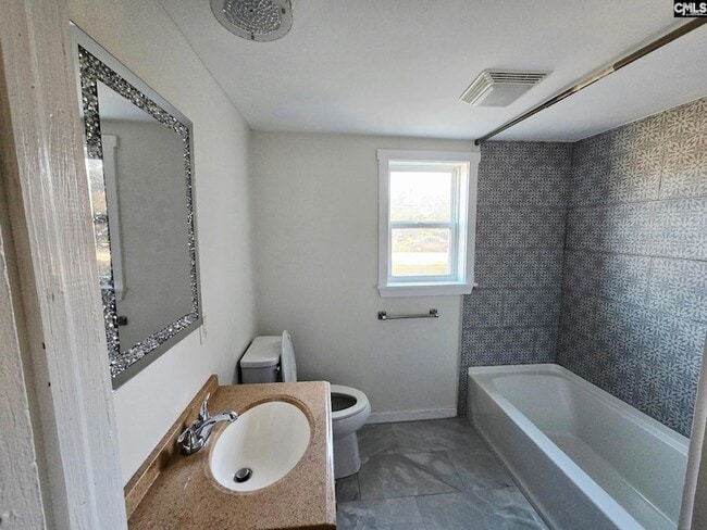 Building Photo - 1150 Ramblin Rd