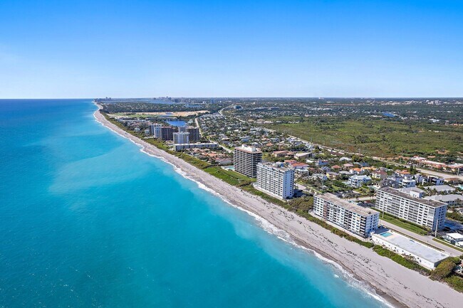 Building Photo - 840 Ocean Dr