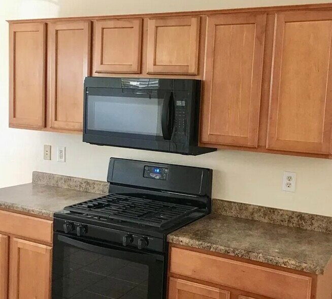 Building Photo - 50 W Camino Rancho Palomas