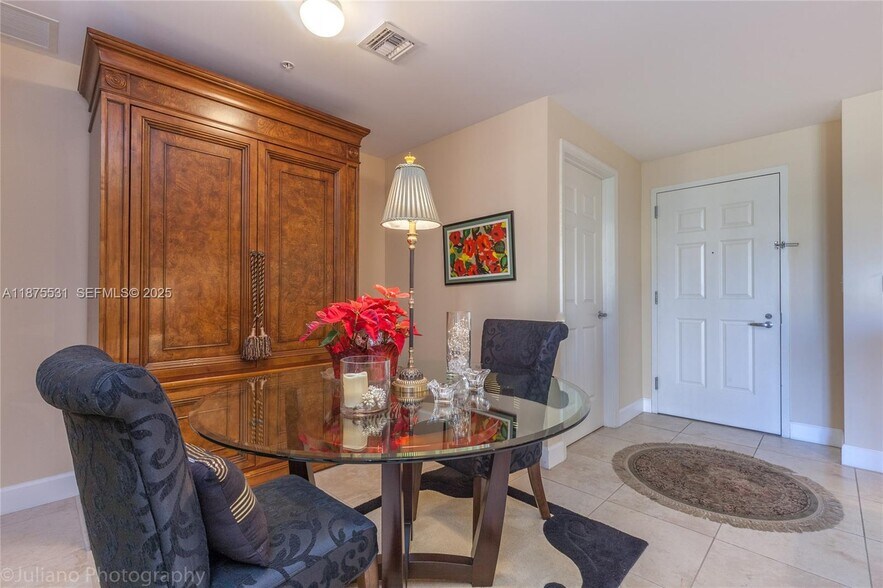 Building Photo - 100 Andalusia Ave