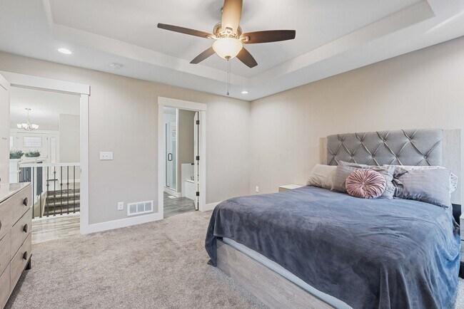 Building Photo - Partially furnished Twin home in Rigby