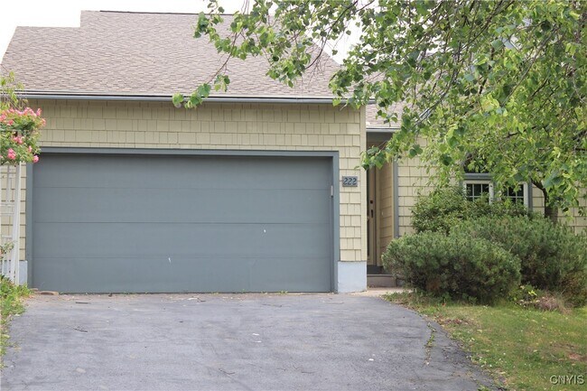 Primary Photo - 222 Shuart Ave