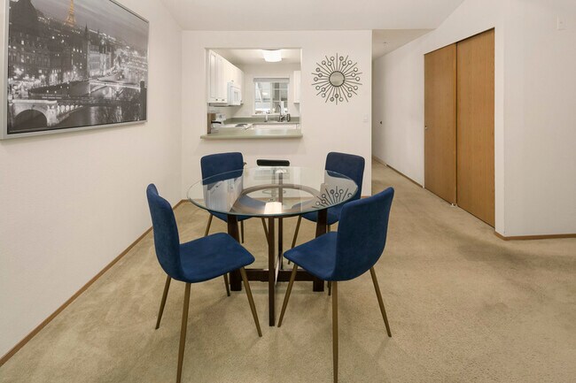 Building Photo - 23321 Cedar Way