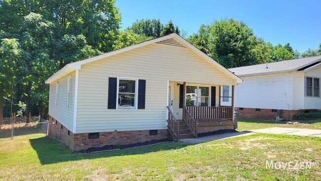 Building Photo - 4006 Coltrain Rd