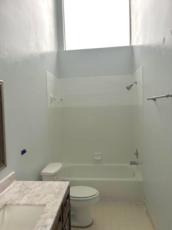 Building Photo - 4393 Woodstock Dr