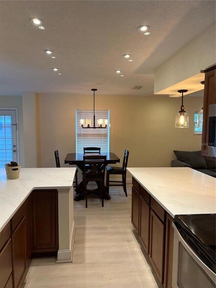 Building Photo - 10842 61st Ave