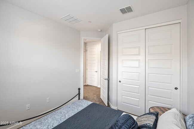 Building Photo - 4100 S Pinelake Way