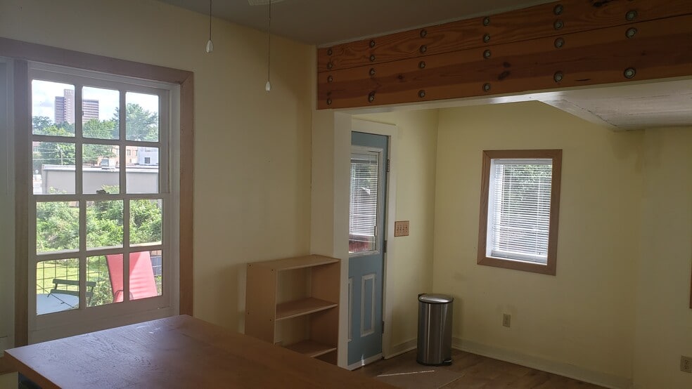 Building Photo - 503 Wachovia St