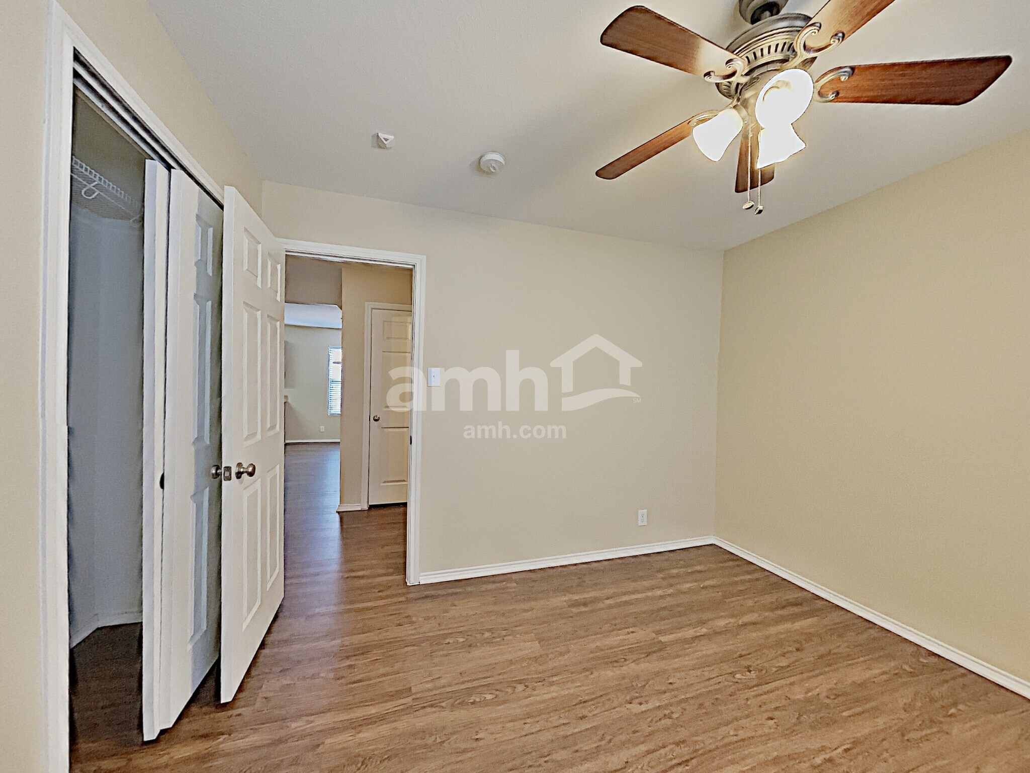 Building Photo - 8007 Abbotts Pointe