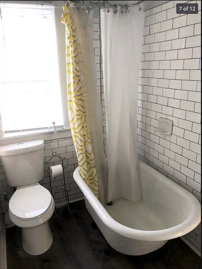 Building Photo - 117 Clay St