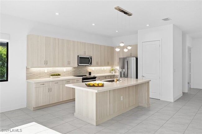 Building Photo - 4947 Brigata Wy