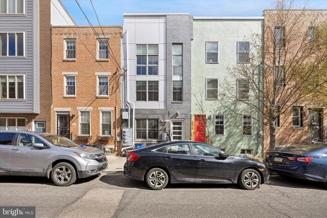 Building Photo - 1821 Carpenter St