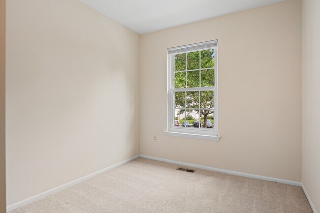 Building Photo - 11740 Stonegate Ln