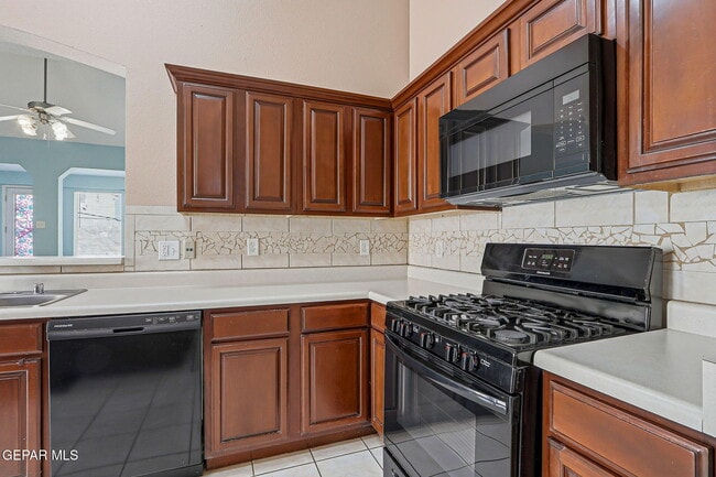 Building Photo - 3132 Tierra Lima Dr