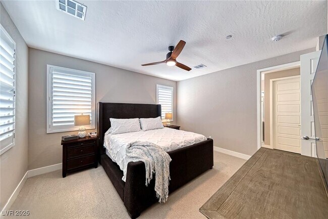 Building Photo - 11287 Gravitation Dr