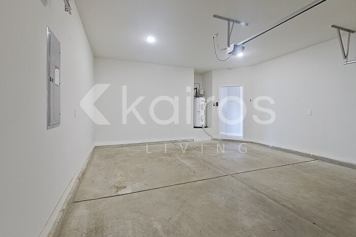 Building Photo - 7219 Chatfield Wy NW